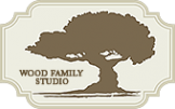 Логотип компании Wood family studio